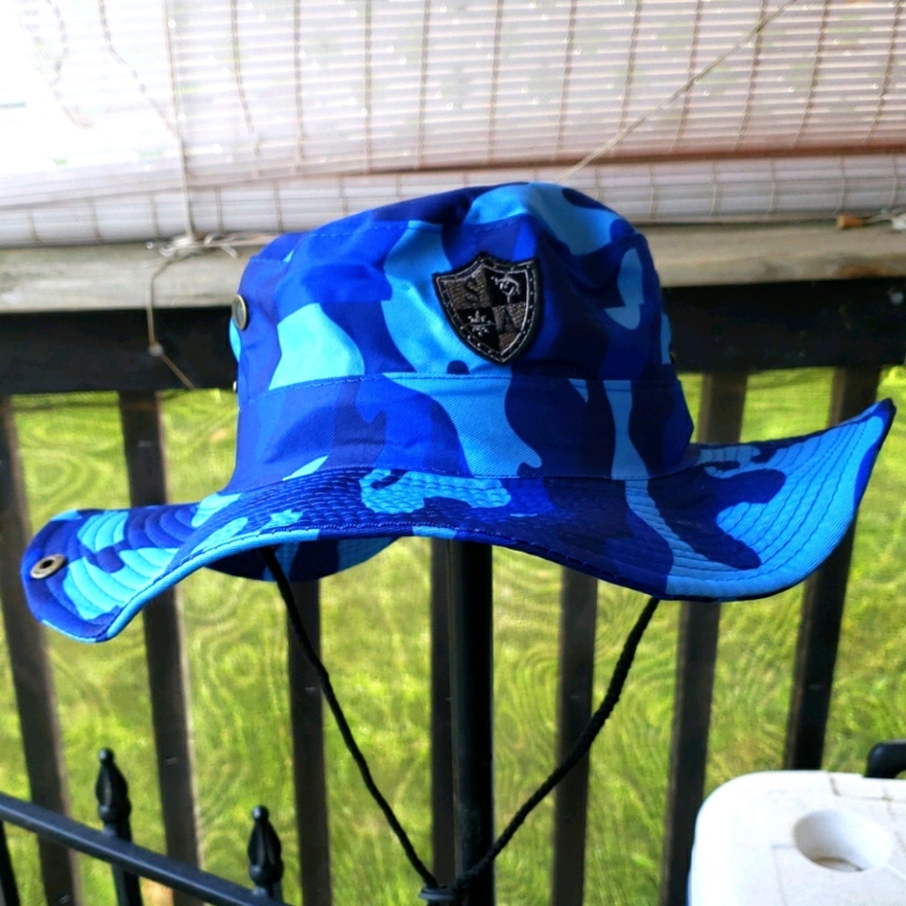 Blue Wave Beach / Fishing / Sun Hat
